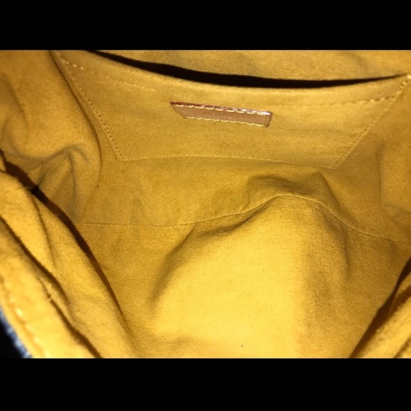 Louis Vuitton SOLD!!!!! - Picture 3 of 5